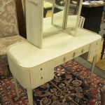 800 1369 DRESSING TABLE